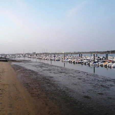 Apartamento Entre Mar Y Pinos